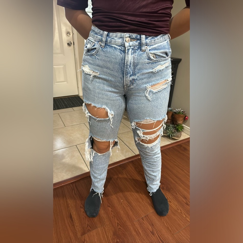 American Eagle Mom Jeans